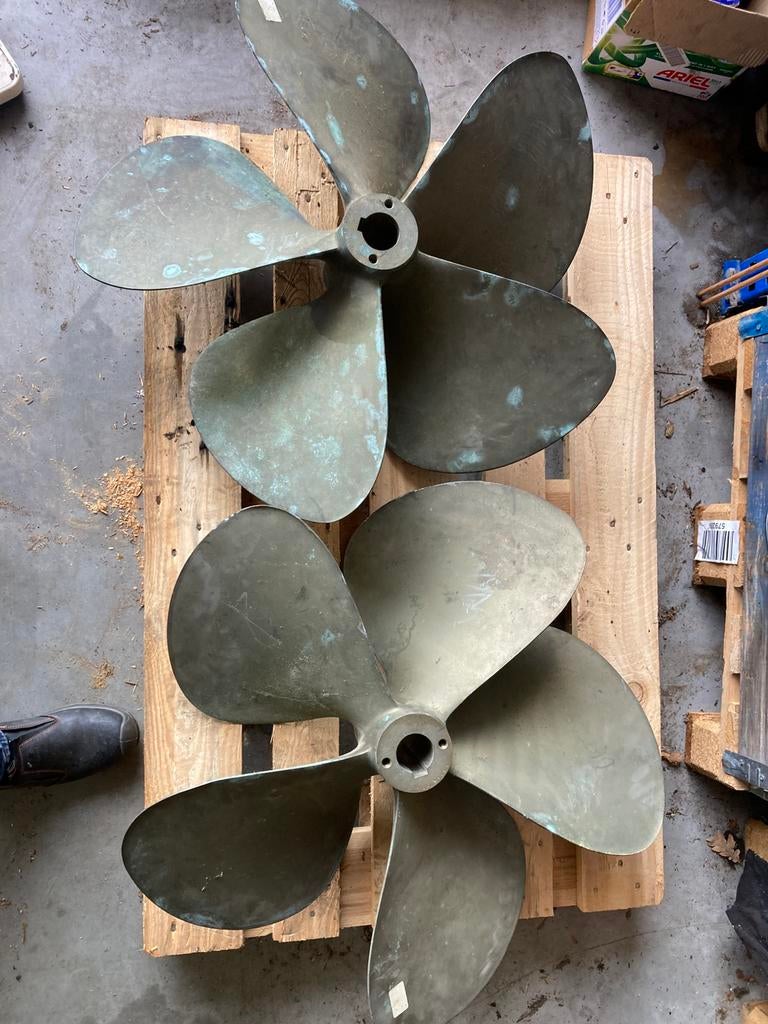 Set vijf blads schroeven ongebruikt, Watersport en Boten, Bootonderdelen, Ophalen, Zo goed als nieuw, Motor en Techniek, Motorboot