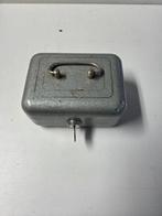 vintage geldkistje., Verzamelen, Spaarpotten, Ophalen of Verzenden, Gebruikt, Metaal of Blik, Overige thema's