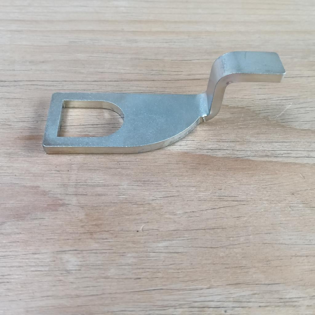 Achterklephaak, Stand off voor diverse campers/busjes, Ophalen, Zo goed als nieuw