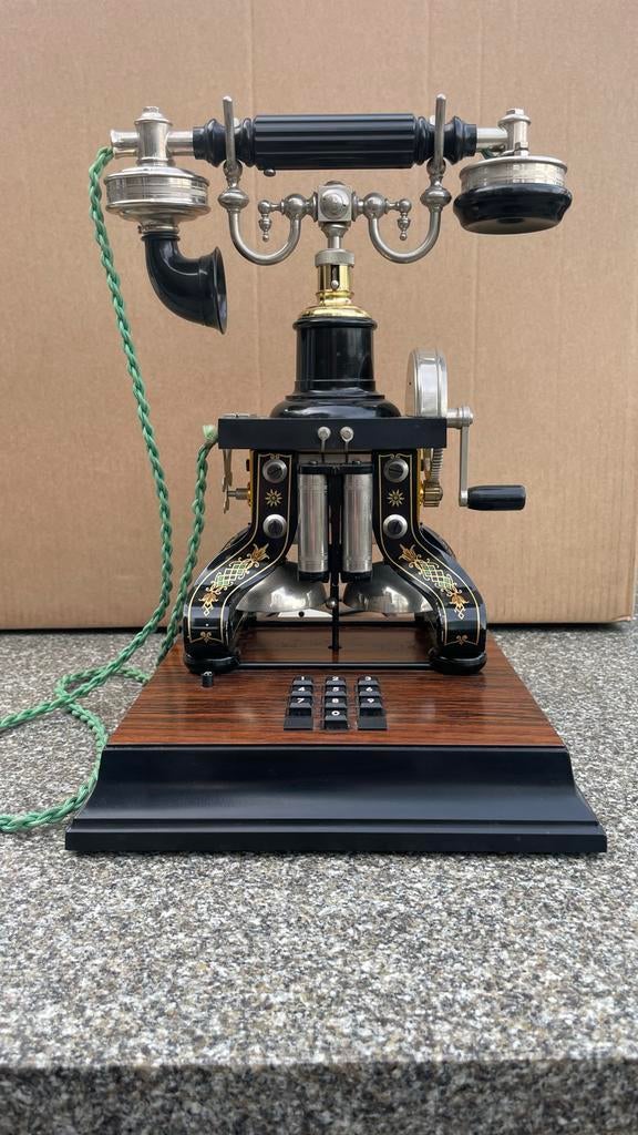 LM Ericsson of Sweden reproductie skelet telefoon, Ophalen, Gebruikt, 1 handset