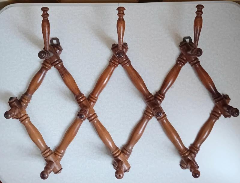 Antiek notenhouten willem III schaar kapstok, Wandkapstok, Gebruikt, Ophalen of Verzenden, Minder dan 100 cm