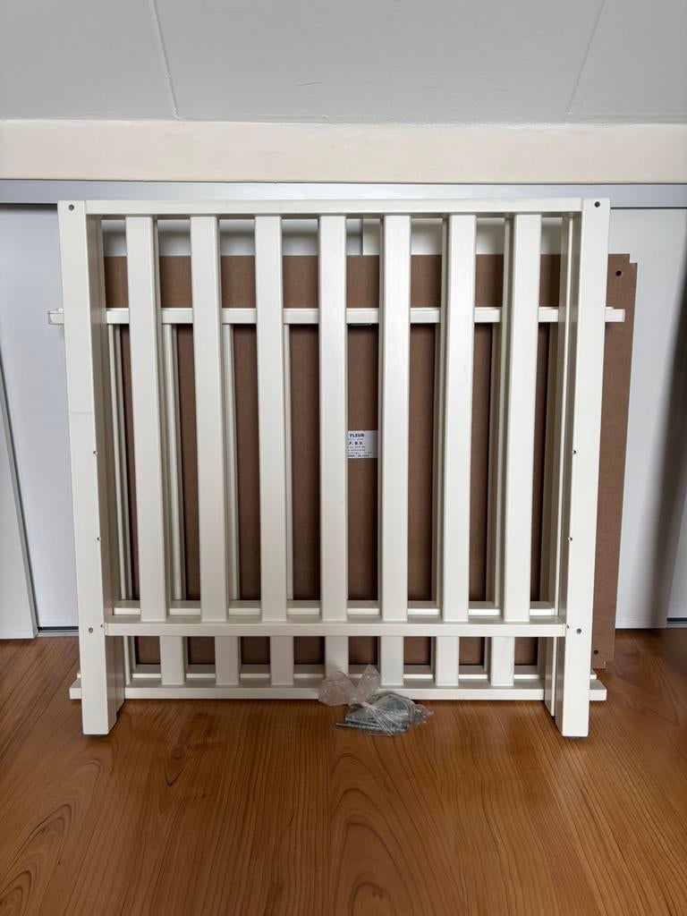 TWF baby Box Fleur Zonder Lade Mat Wit, Ophalen, Zo goed als nieuw, Rechthoekig, In hoogte verstelbaar