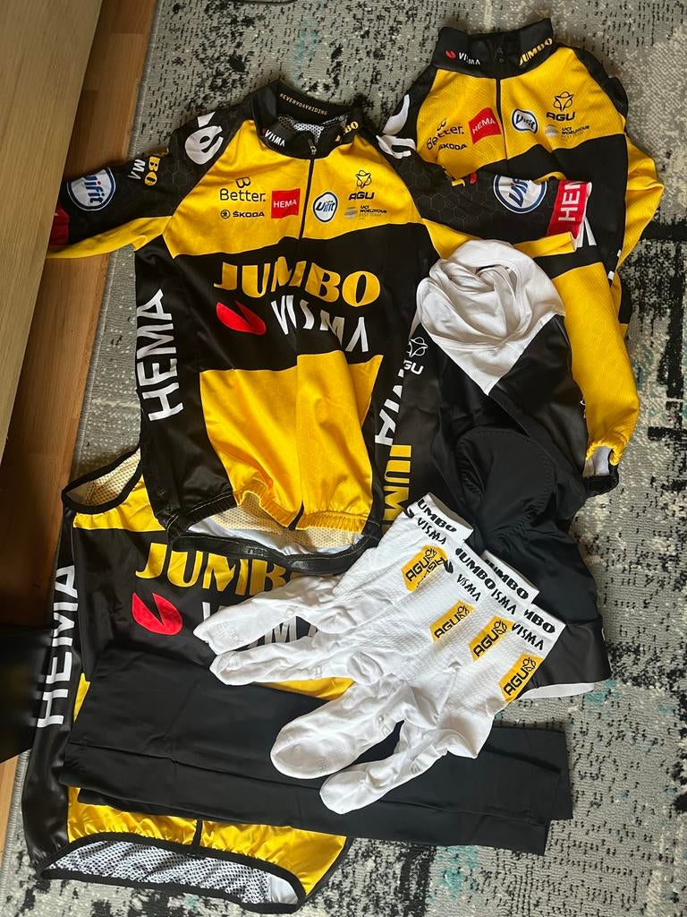 Volledige Jumbo Visma wielertenue maat S/M, S, Heren, Ophalen of Verzenden, Zo goed als nieuw