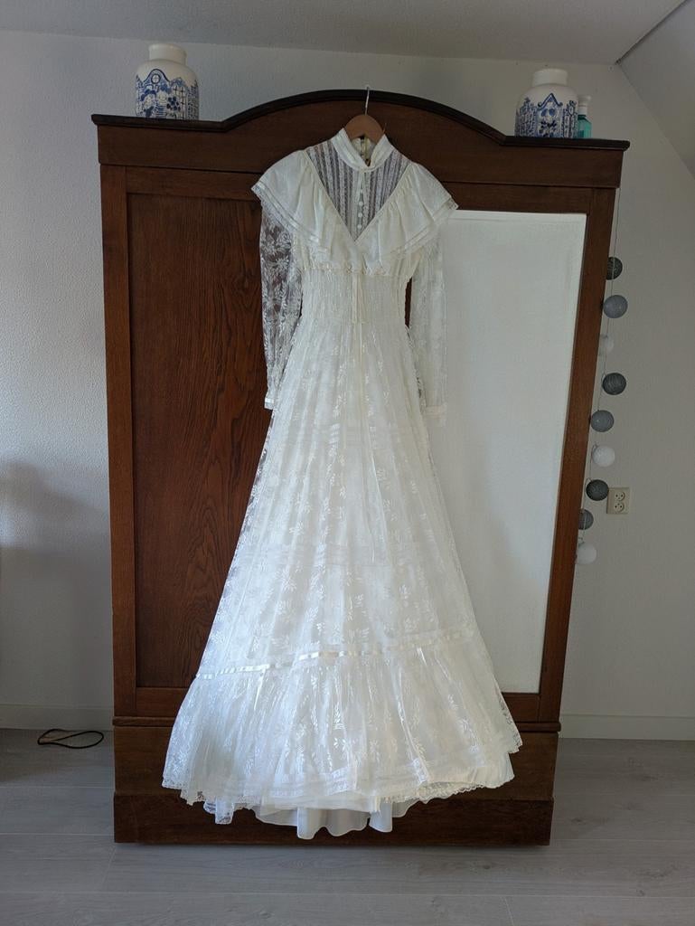 Mooie lange, witte trouwjurk maat 34, Trouwjurk, Wit, Ophalen of Verzenden, Onbekend