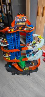 Hot Wheels Ultimate Dino Garage + auto's, Ophalen, Gebruikt