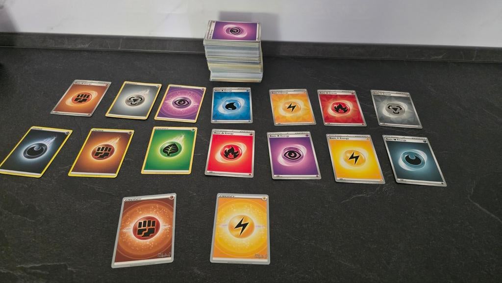 242 Pokémon Energiekaarten - Diverse Types, Ophalen of Verzenden, Gebruikt, Meerdere kaarten