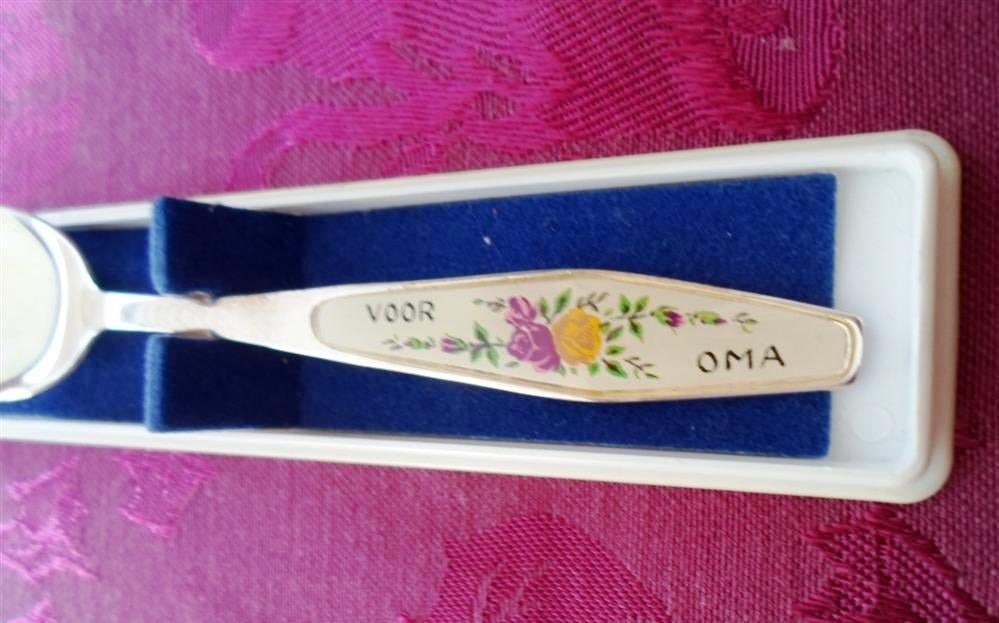 Lepeltje voor OMA. Nieuw in doos., Verzilverd, Nieuw, Ophalen of Verzenden, Metaal