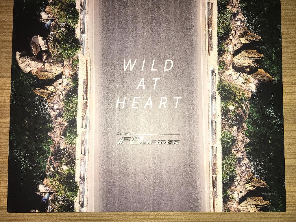 Ferrari F8 Spider portfolio brochure folder 2018 Engels, Ophalen of Verzenden, Nieuw, Ferrari