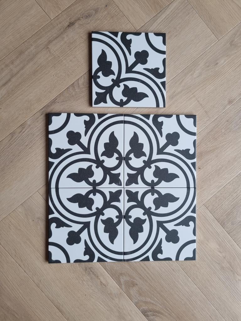 Mooie zwart-wit tegels 20x20 cm 5 st - gratis af te halen, Keramiek, Ophalen of Verzenden, Zo goed als nieuw, 20 tot 40 cm