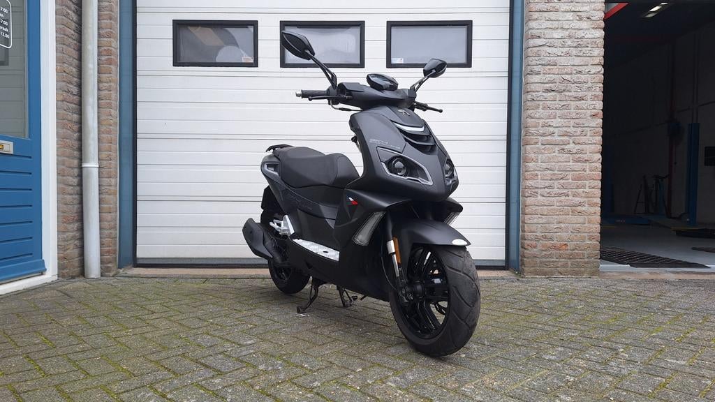 Sportieve Peugeot Speedfight 4 / eerste eigenaar / lage km, ., Maximaal 45 km/u, Ophalen of Verzenden, Zo goed als nieuw