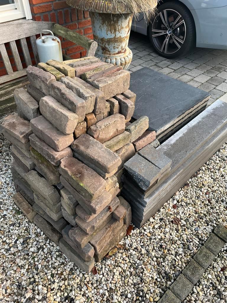 Te koop 10 nieuwe zwarte tegels, Tuin en Terras, Ophalen of Verzenden, Zo goed als nieuw, Beton, Terrastegels