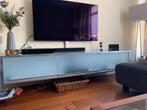 Uniek zwevend en strak TV meubel van melkglas, Ophalen, Zo goed als nieuw, 200 cm of meer, Glas