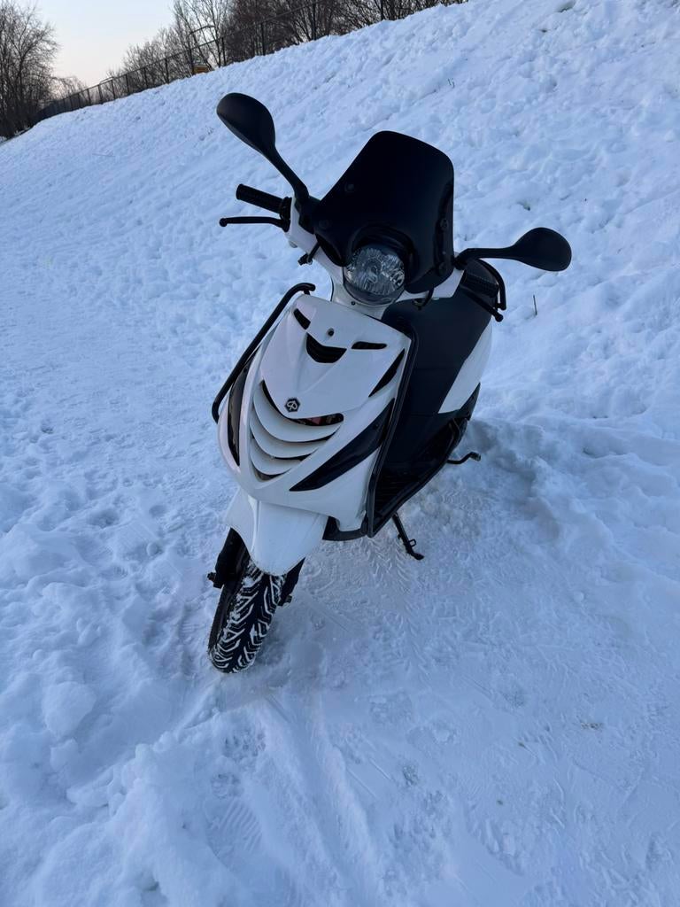 piaggio zip iget 2023, Ophalen, Maximaal 45 km/u, Zip, Zo goed als nieuw