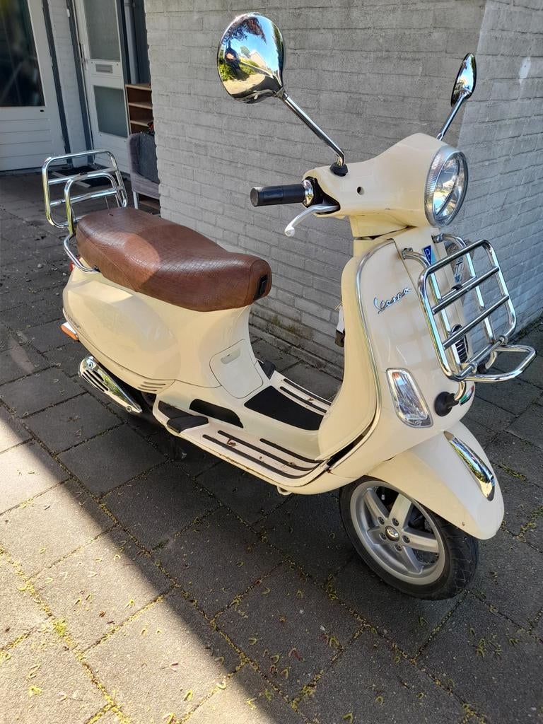 Piaggio vespa c38 LX50 4takt 2012 met schade Blauw kenteken, Ophalen, Gebruikt, Overige typen, Piaggio