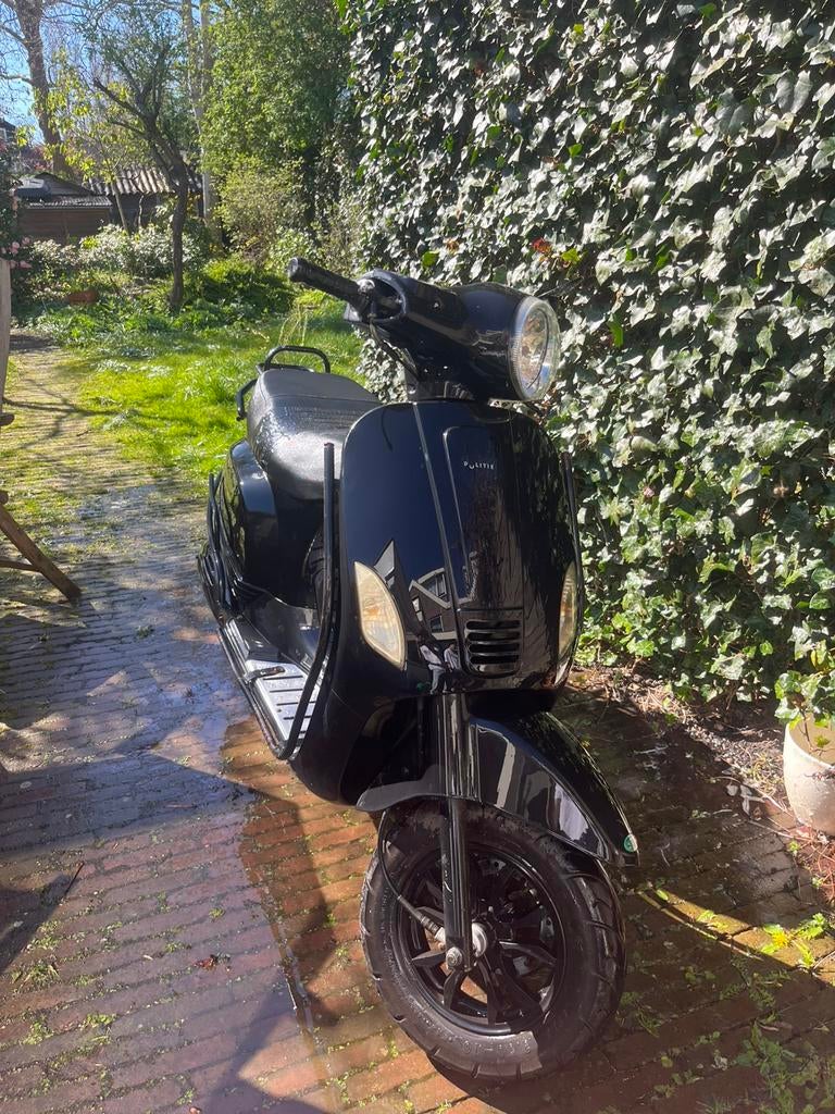 Opknap scooter riya fb50, Ophalen, Gebruikt, Benzine