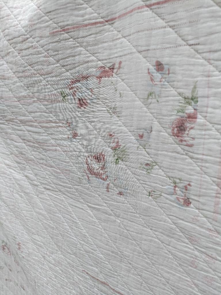 Roze wit doorgestikt sprei deken plaid quilt 2.50 x 2.50 mt, Huis en Inrichting, Ophalen of Verzenden, Gebruikt, Tweepersoons