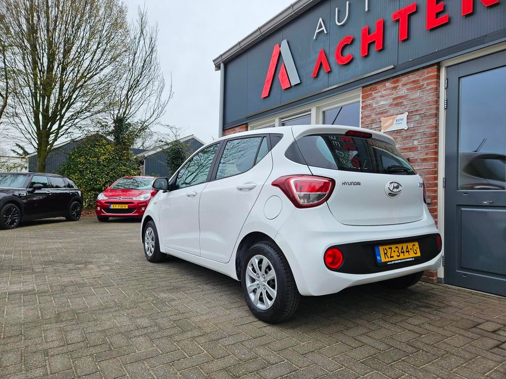 Hyundai I10 1.0i Comfort Airco! Cruise Control! NAP! Nette A, Auto's, Voorwielaandrijving, Gebruikt, 4 stoelen, Wit