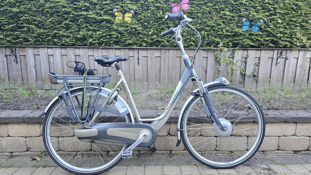 Gazele elektrische dames fiets, Fietsen en Brommers, Elektrische fietsen, 51 tot 55 cm, Ophalen of Verzenden, Zo goed als nieuw