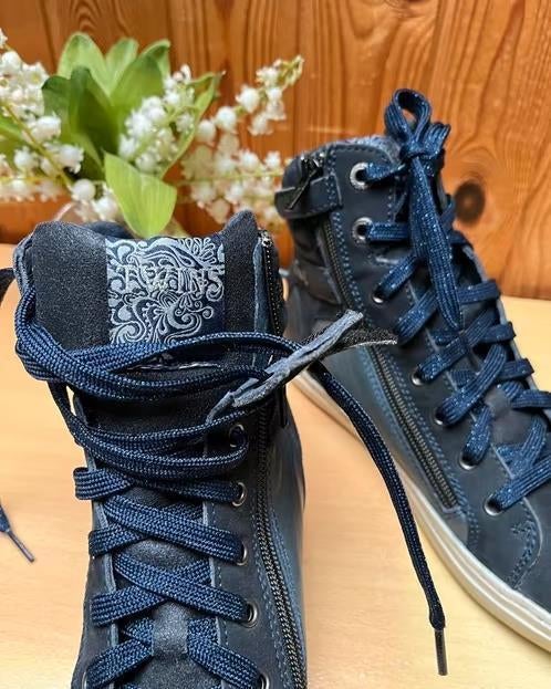 Twins blauwe sneakers/schoenen maat 39 [v]NIEUW, Blauw, Nieuw, Ophalen of Verzenden, Sneakers of Gympen