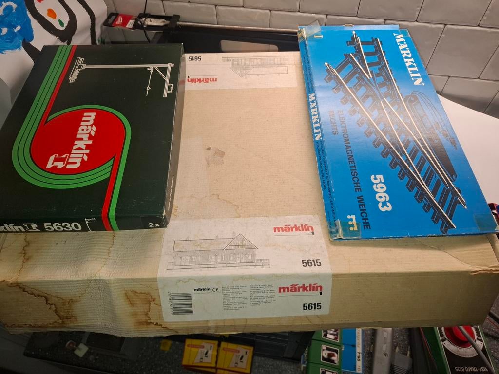3 lege dozen van marklin spoor 1, Wisselstroom, Gebruikt, Rails, Ophalen of Verzenden