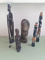 Meerdere Afrikaanse houten beeldjes, Ophalen