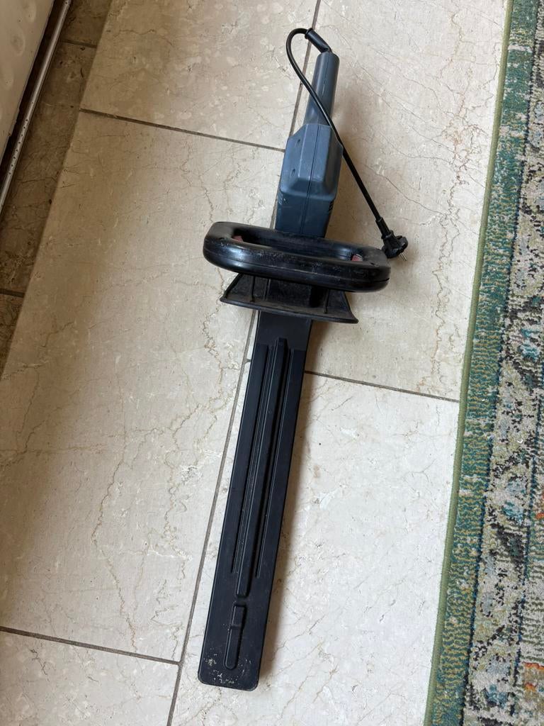 Peugeot TH 420 DF elektrische heggenschaar, Ophalen, Zo goed als nieuw, Elektrisch