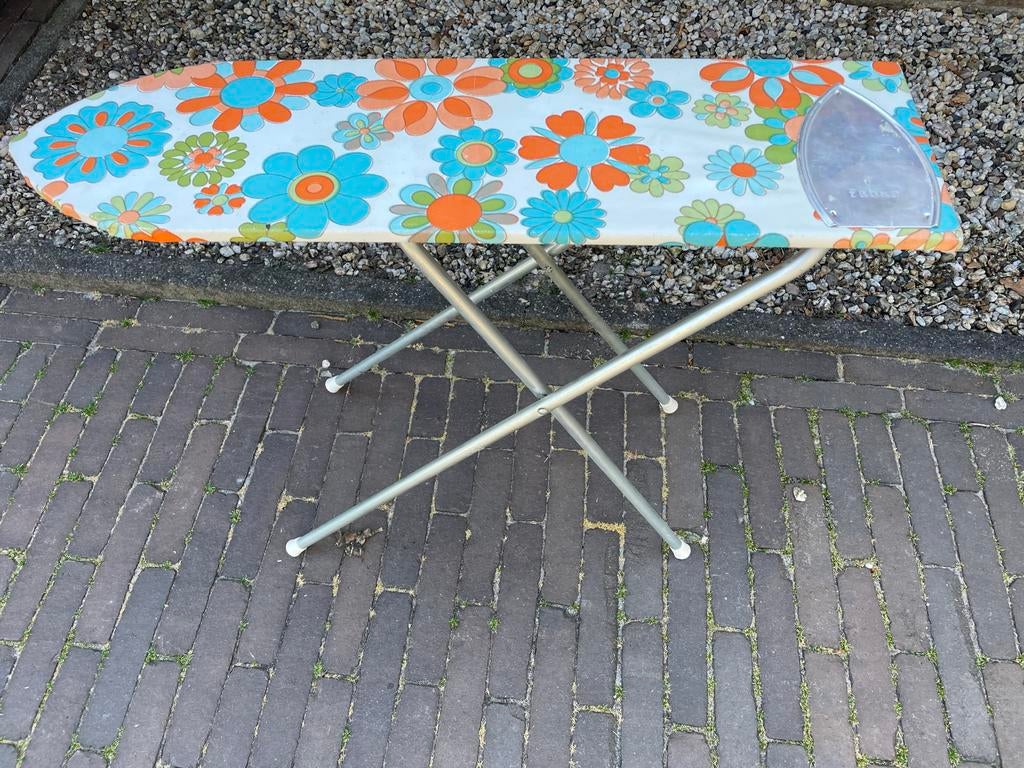 Vintage kinder strijkplank met bloemenprint retro, Kinderen en Baby's, Speelgoed | Overig, Ophalen of Verzenden, Gebruikt, Jongen of Meisje
