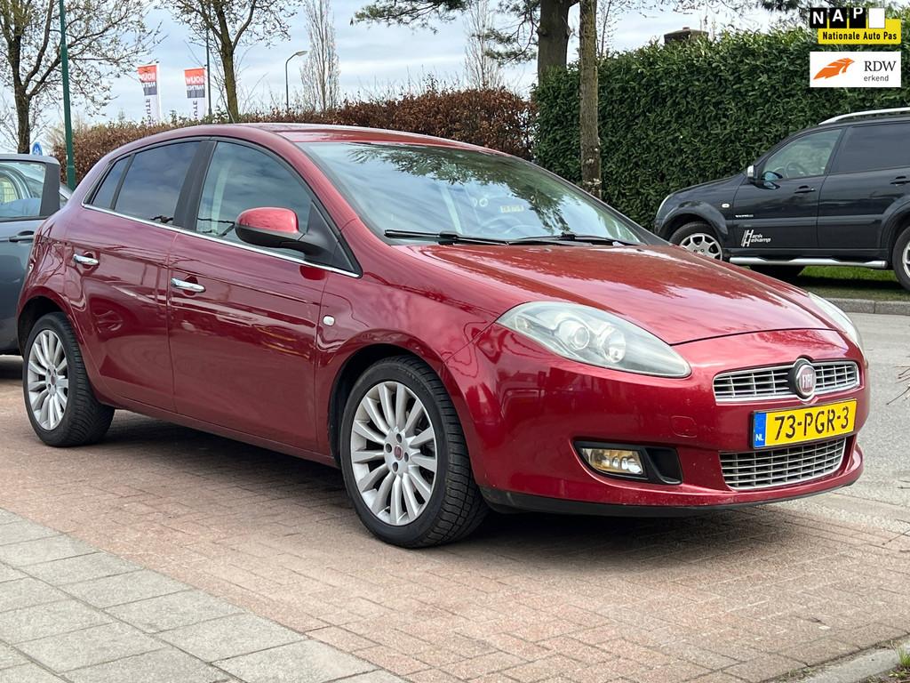 Fiat Bravo 1.4 Dynamic * APK 01-2027, Voorwielaandrijving, Euro 5, Gebruikt, 4 cilinders