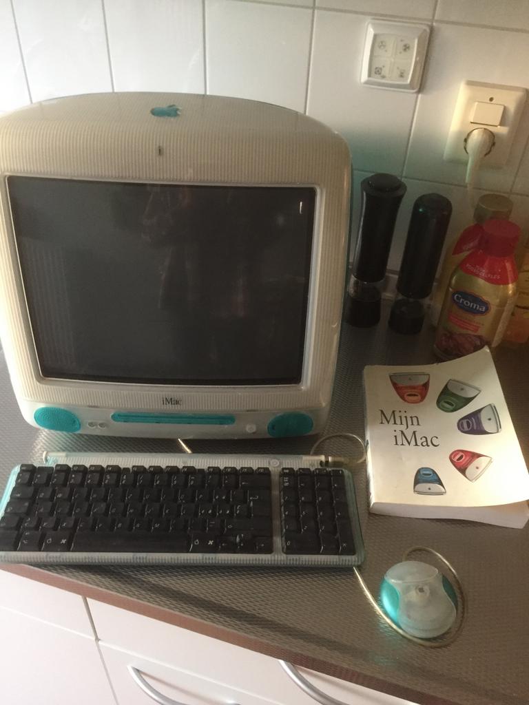 Apple iMac G3 – Blueberry – vintage compleet, Computers en Software, Vintage Computers, Ophalen of Verzenden, Vintage computer