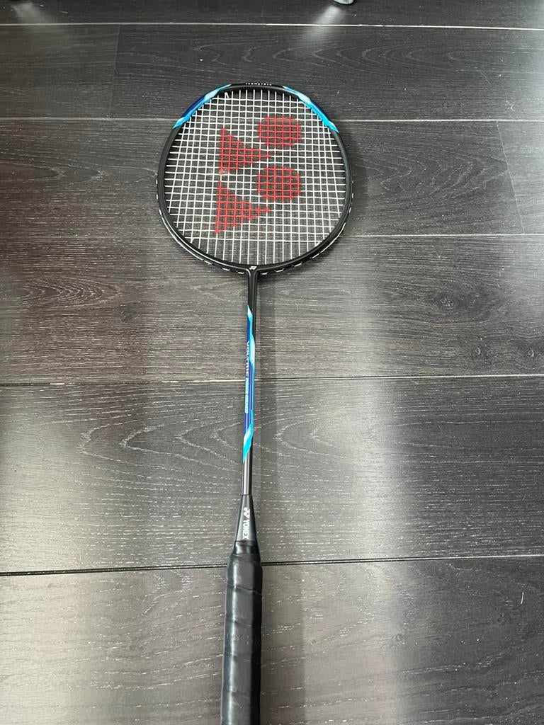 "Used Badminton Racket for Sale – High-Quality, Well-Maintained, Barely Used"
