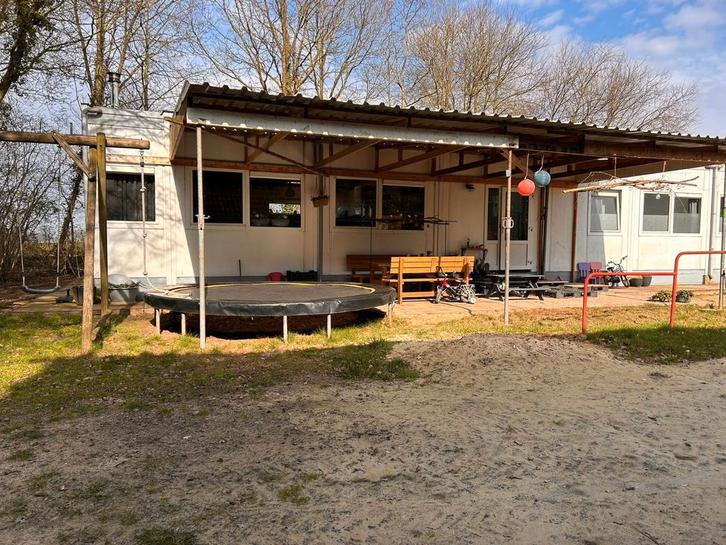 Zeer ruime Woonunit 140m2, Tuin en Terras, Tuinhuizen, Gebruikt, Overige typen, Metaal, 500 cm of meer, 400 cm of meer, 3 ramen of meer