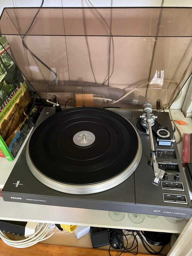 Geluidsinstallatie met  platenspeler en boxen, Ophalen, Gebruikt