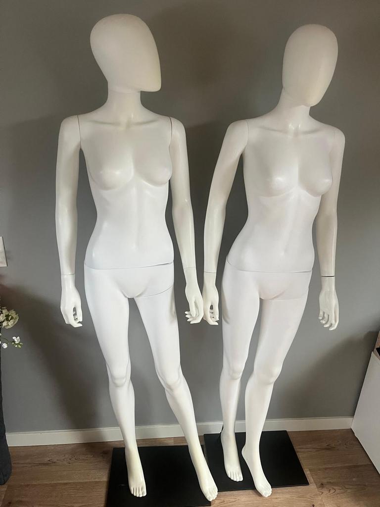 Etalage poppen 2x, Ophalen of Verzenden