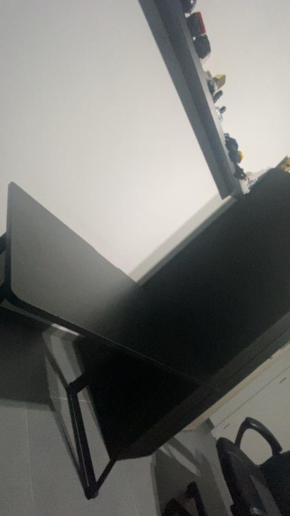 Zwart gaming bureau, Auto diversen, Anti-diefstal, Zo goed als nieuw, Ophalen