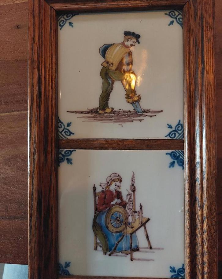 Makkumer aardewerk tegels in houten lijst, Antiek en Kunst, Antiek | Wandborden en Tegels, Ophalen