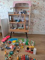 Poppenhuis met heel veel toebehoren!, Ophalen of Verzenden, Gebruikt, Poppenhuis