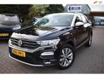 Volkswagen T-ROC 1.5 TSI Sport 150 PK ADAP CRUISE/CARPLAY/CA, Auto's, Volkswagen, Voorwielaandrijving, Stof, Zwart, 150 pk