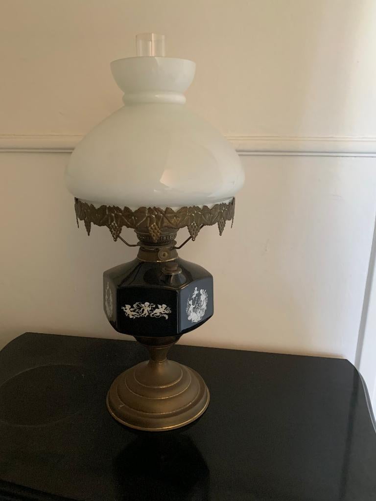 Grote oude olielamp met glazen kap brocant, Antiek en Kunst, Antiek | Lampen, Ophalen
