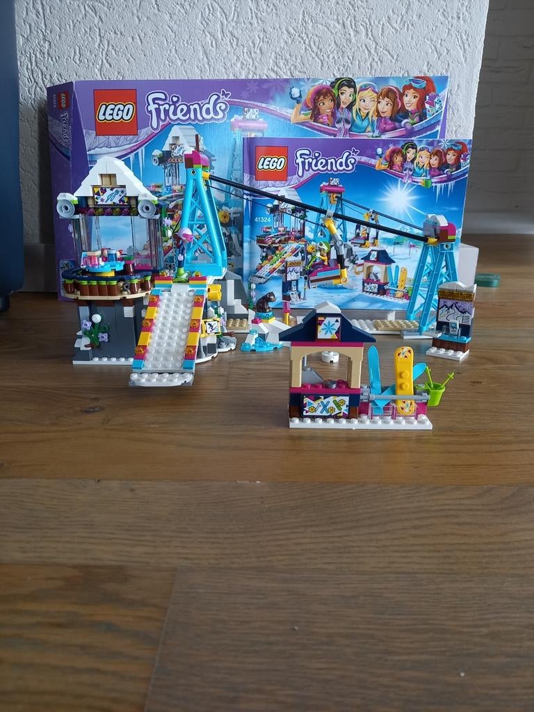 Lego Friends Snow Resort Ski Lift (41324) - Complete Set, Kinderen en Baby's, Speelgoed | Duplo en Lego, Ophalen, Zo goed als nieuw