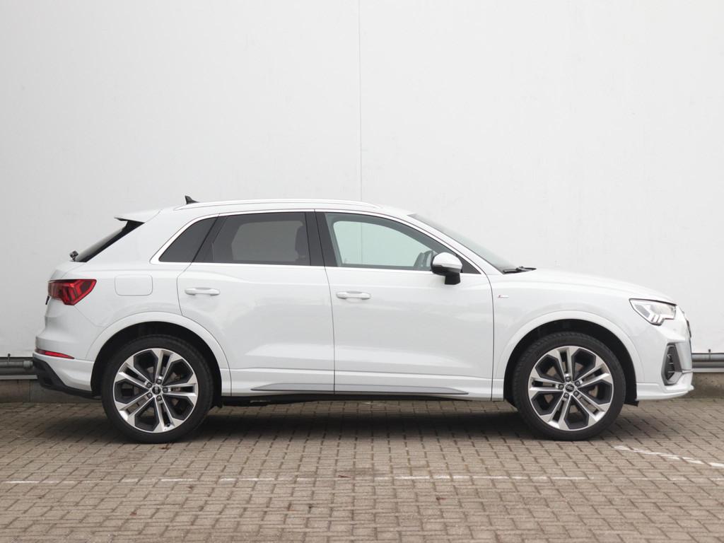 Audi Q3 45 TFSI e S edition | 360° camera | Adaptive cruise, Gebruikt, Wit, Parkeersensor, Hybride Elektrisch/Benzine