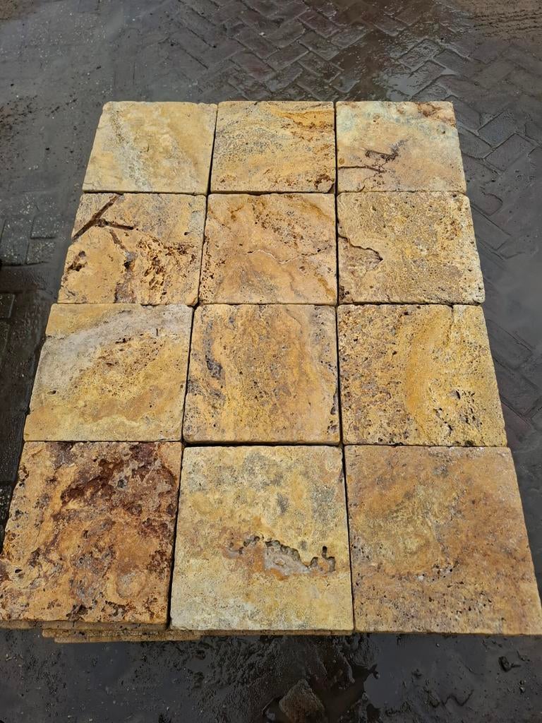 29m² travertin 30x30, gebruikt, op pallet, Tuin en Terras, Tegels en Klinkers, Ophalen of Verzenden, Beton, Terrastegels