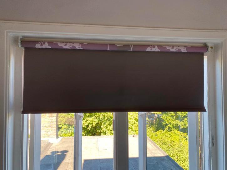 Rolgordijn 120cm breed - Verduisterend, Huis en Inrichting, Stoffering | Gordijnen en Lamellen, Gebruikt, 100 tot 150 cm, Bruin