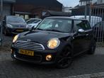 Mini Mini 1.6 One Kite White | Navigatie | 17” LMV | Cruis, Euro 5, Stof, Zwart, 4 cilinders