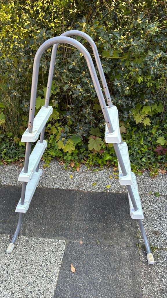 Zwembadtrap, Tuin en Terras, Zwembad-toebehoren, Ophalen, Zo goed als nieuw