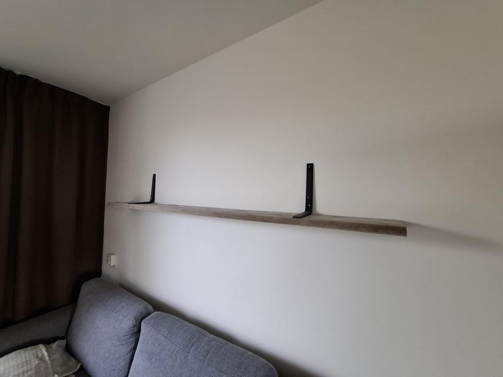 Houten wandplank met beugels, Ophalen, Gebruikt
