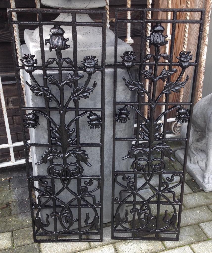 Deurrooster gietijzer blad 30.3/96 in twee kleuren., Antiek en Kunst, Curiosa en Brocante, Ophalen of Verzenden