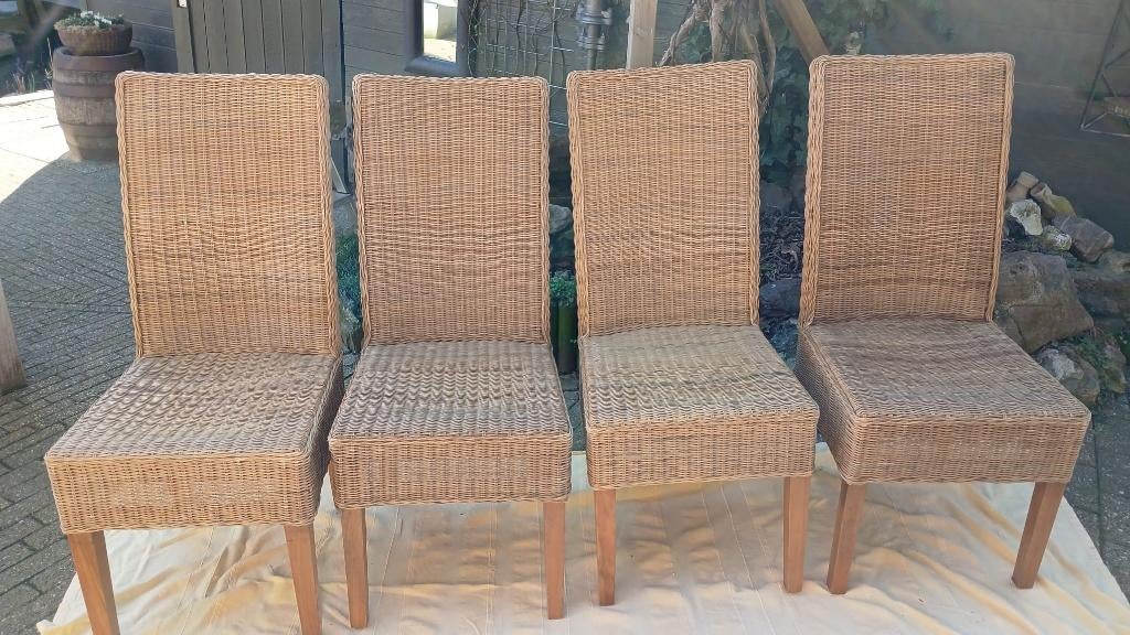 Set van 4 dubbelzijdige rotan stoelen in prima staat., Ophalen, Gebruikt, Bruin, Riet of Rotan