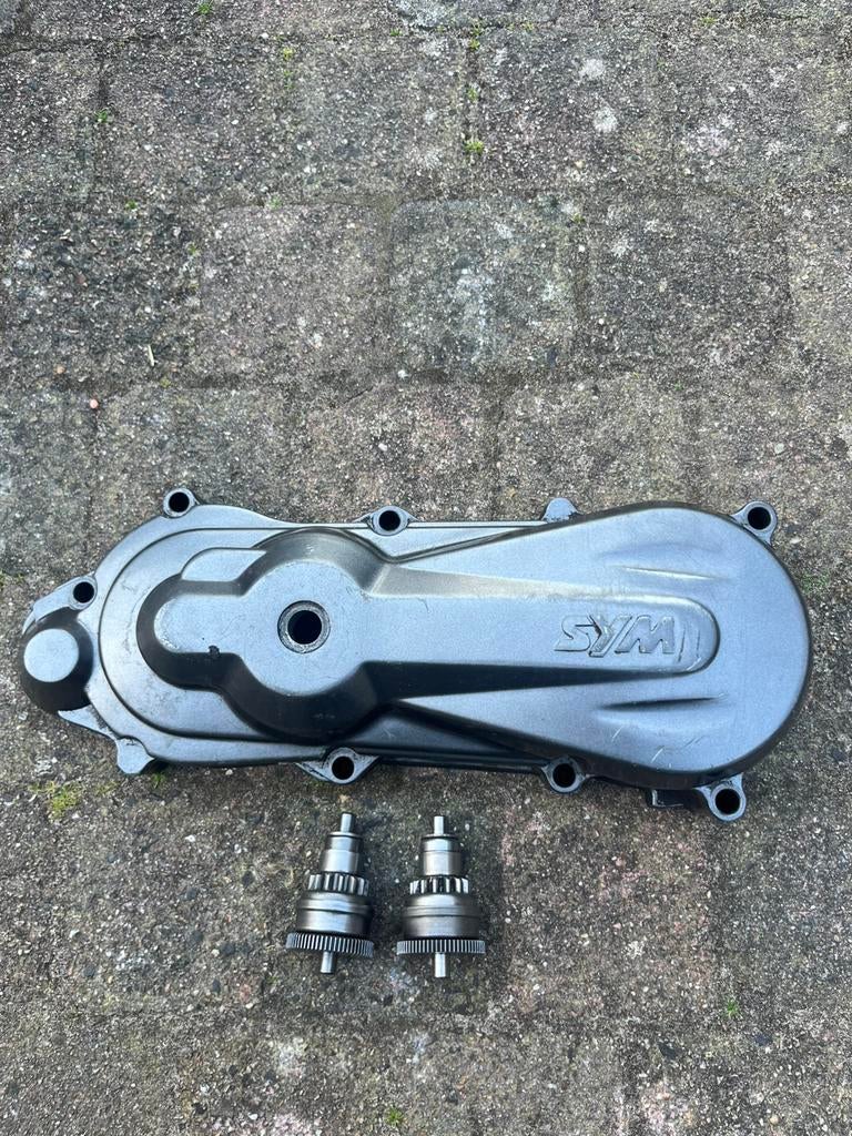 Sym dd 50 carterkap, Ophalen of Verzenden