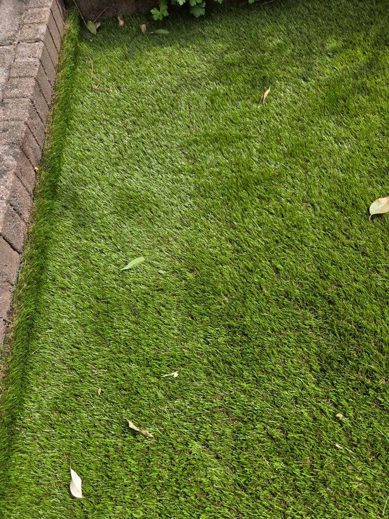 Kunstgras 240 x 75 cm, nieuw ongebruikt. T.e.a.b., Ophalen of Verzenden, Nieuw, Minder dan 10 m²