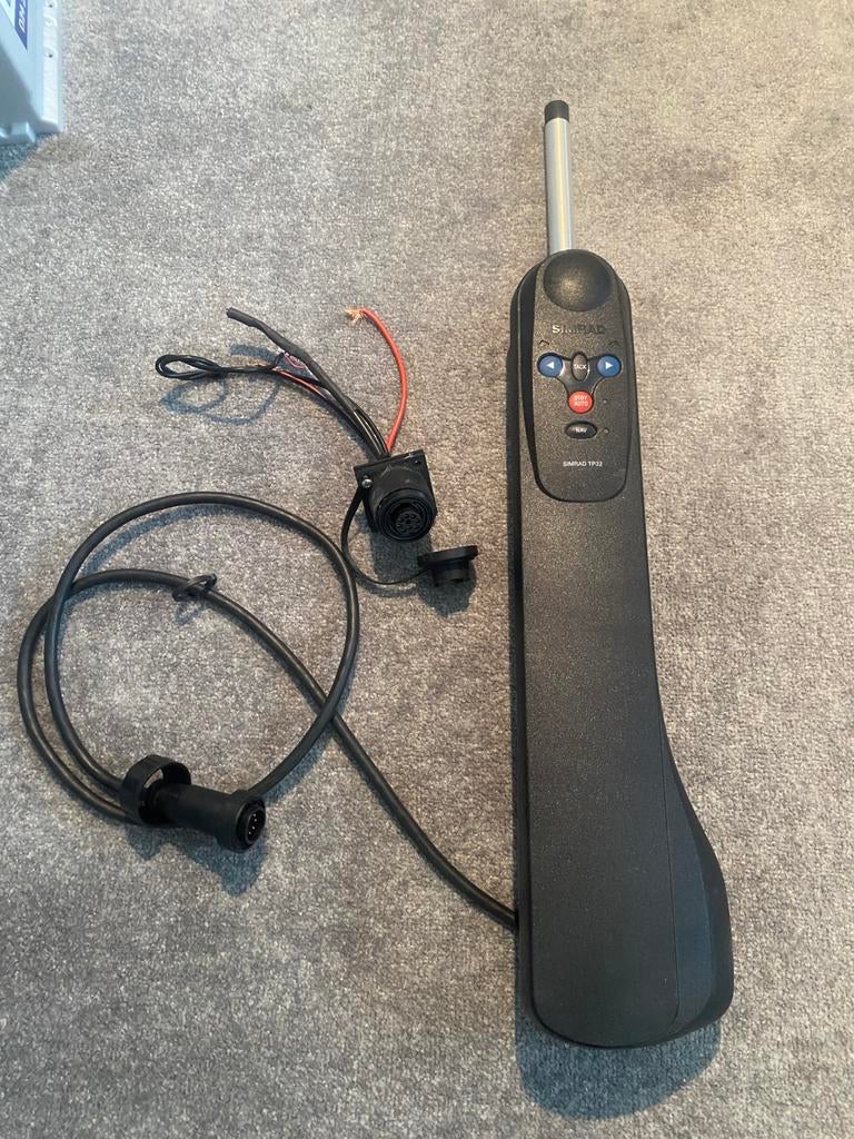 SIMRAD TP32 Helmstok Stuurautomaat - MAX. 6.3 TON, Ophalen of Verzenden, Zo goed als nieuw